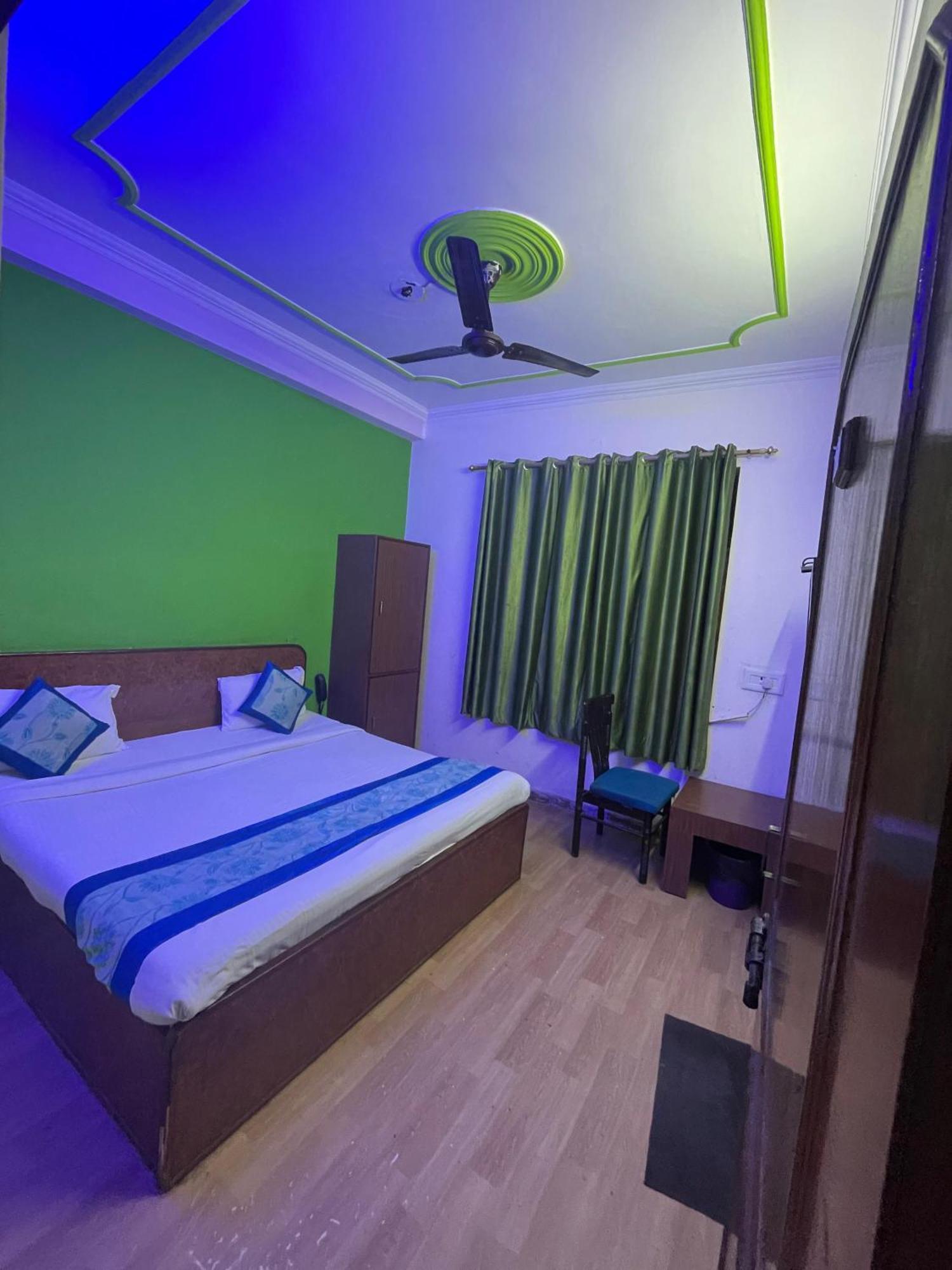 S R Plaza At Delhi Airport Hotel Új-Delhi Kültér fotó
