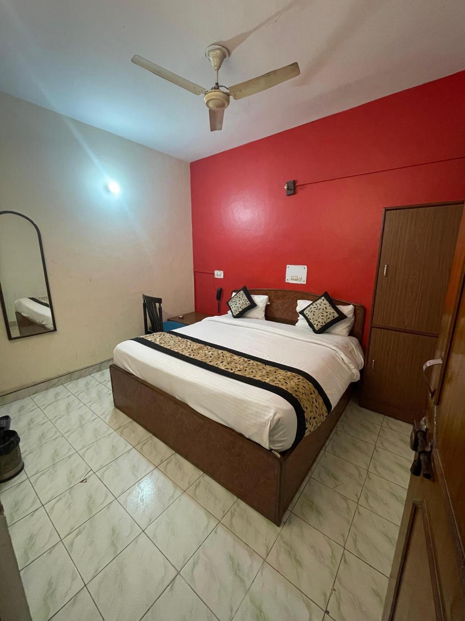 S R Plaza At Delhi Airport Hotel Új-Delhi Kültér fotó