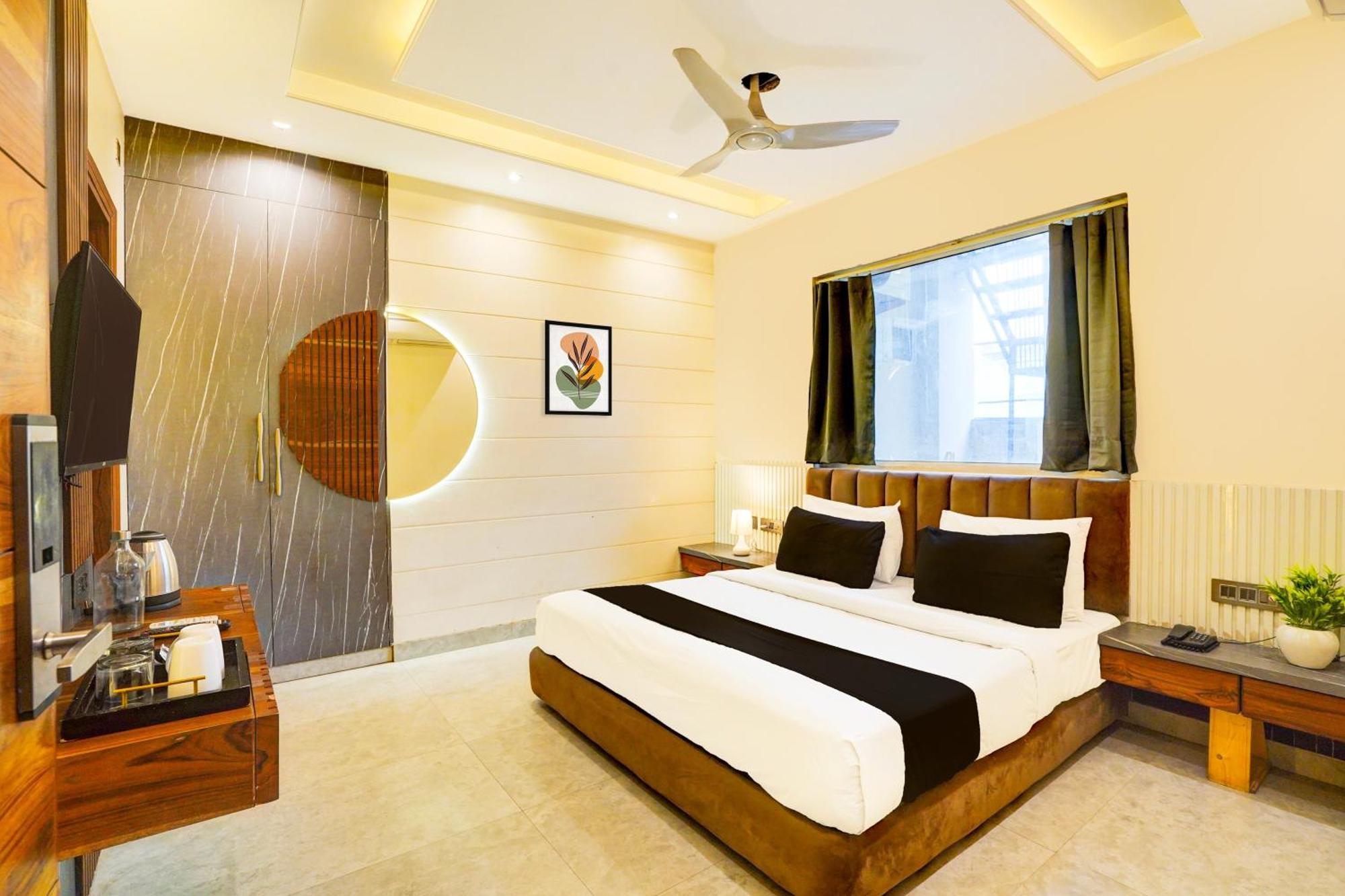 S R Plaza At Delhi Airport Hotel Új-Delhi Kültér fotó